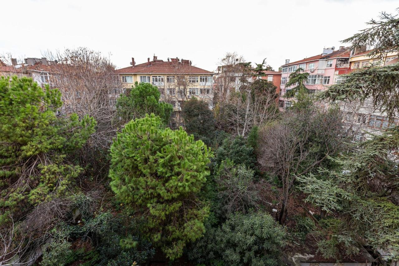 Charming Apartment Surrounded By Vibrant Attractions In Kadikoy อิสตันบูล ภายนอก รูปภาพ
