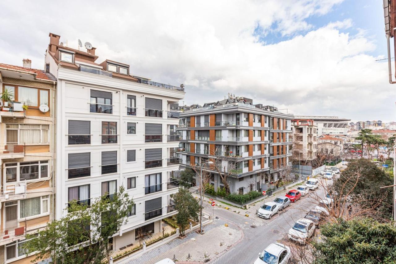 Charming Apartment Surrounded By Vibrant Attractions In Kadikoy อิสตันบูล ภายนอก รูปภาพ