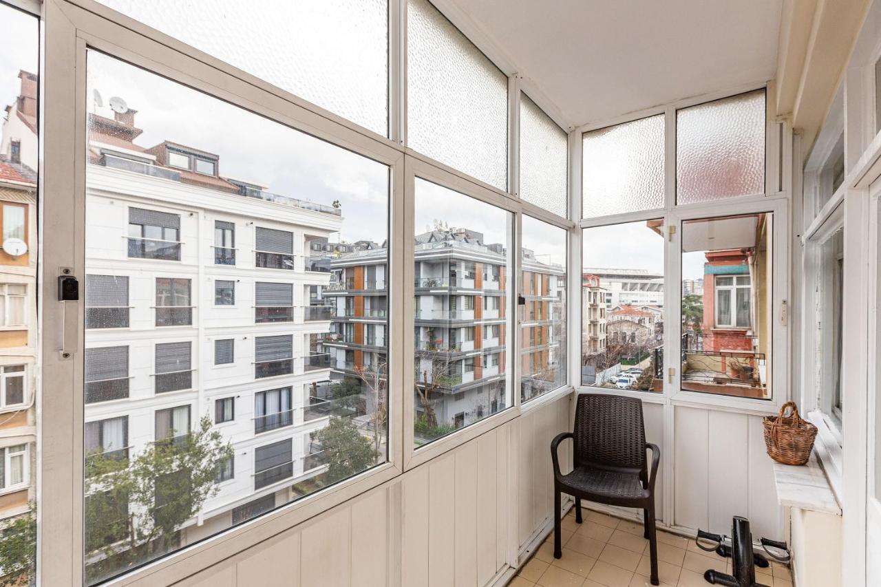 Charming Apartment Surrounded By Vibrant Attractions In Kadikoy อิสตันบูล ภายนอก รูปภาพ